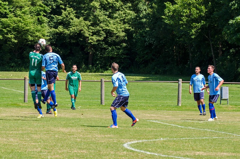 %_tempFileNameDSC_6163_Kopfball%